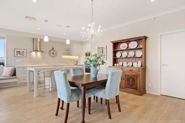 1/19 Toroa Street Torbay_9