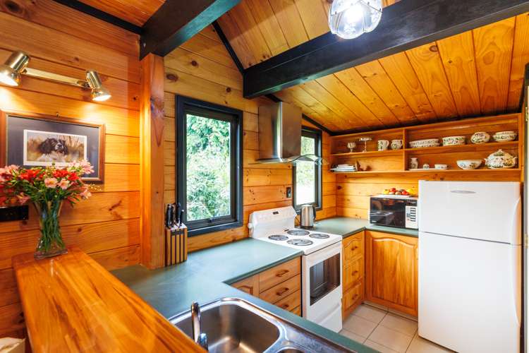 4 Aitken Street Bulls_2