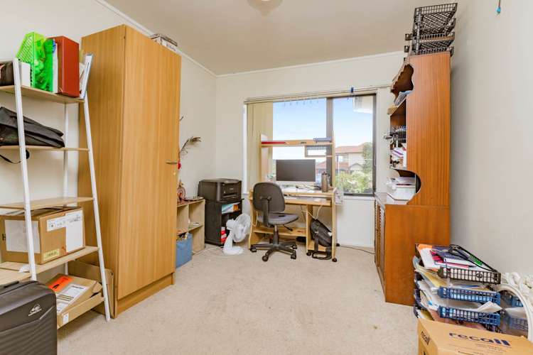 19 Earnslaw Crescent Clover Park_12