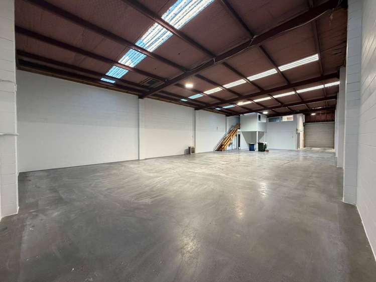 B/7 Waipareira Avenue Henderson North_10
