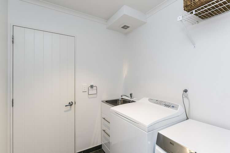 11 Yarnbrook Grove Churton Park_23