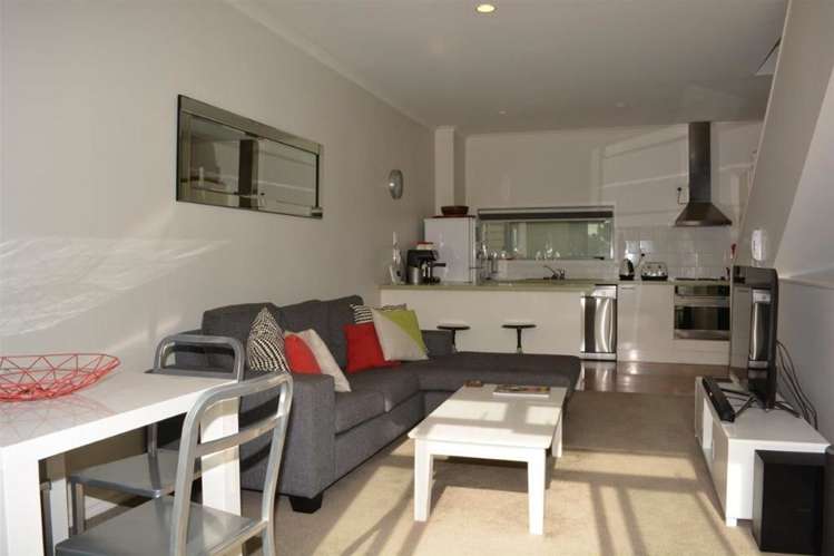 25k George Street Mount Eden_4