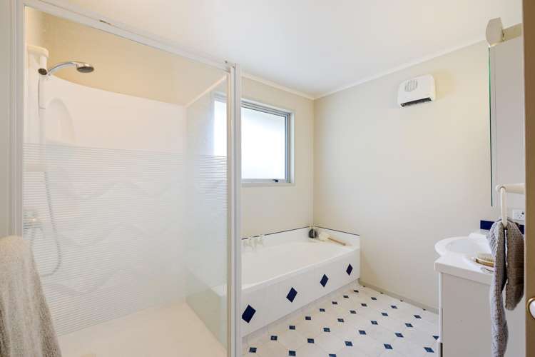 86 Wakatu Avenue Moncks Bay_11