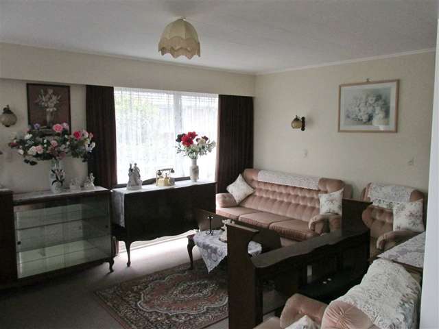 10 Kumeroa Grove Wainuiomata_4