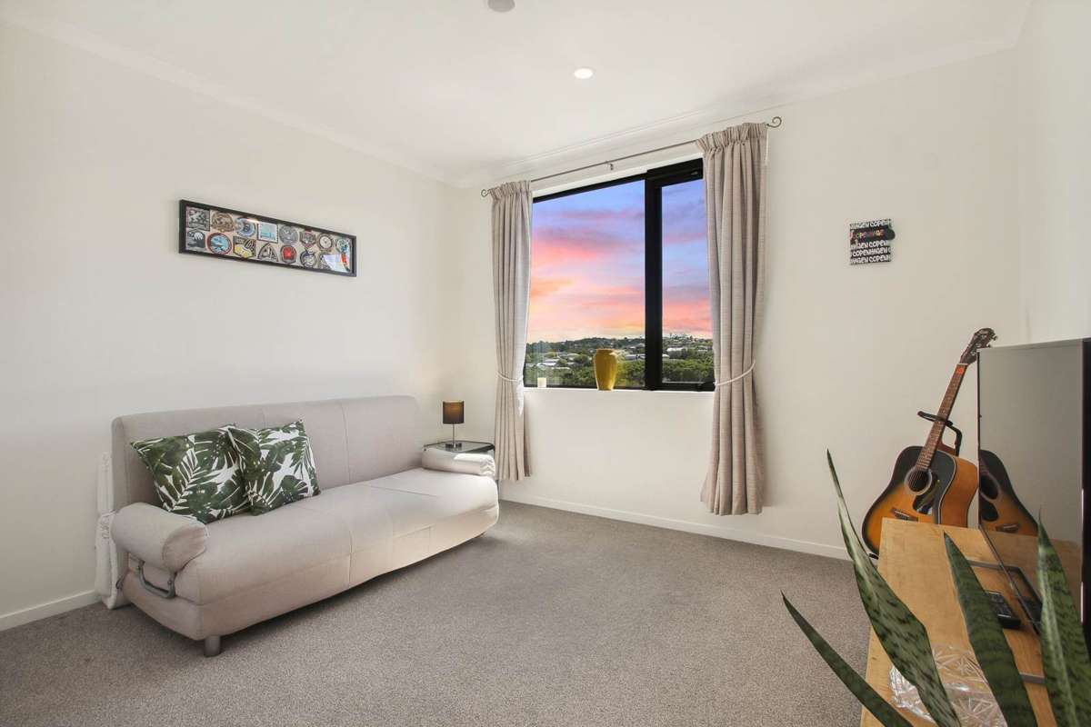 8/1 Coral Tree Avenue_5