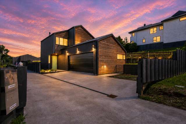 PEACEFUL PRIVACY & MODERN DESIGN FLAIR - RV $1,030,000