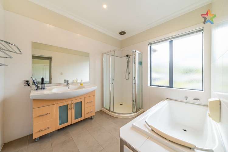 7 Cottle Heath Close Manor Park_17