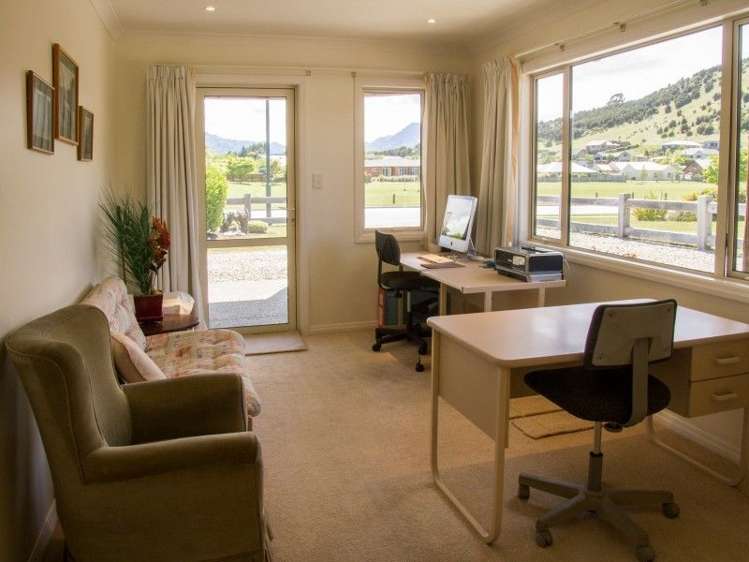 2 Allenby Place Wanaka_11