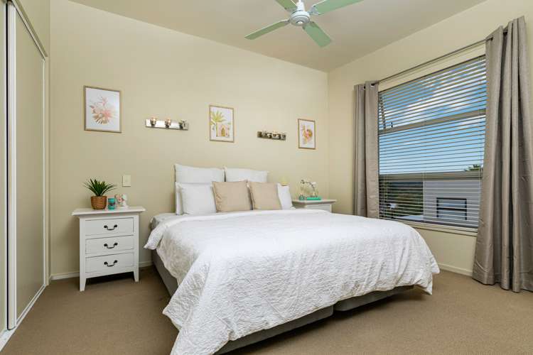 22/40 Scarlet Oak Drive Schnapper Rock_10