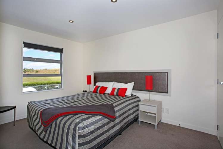 402/20 Hampton Downs Road Hampton Downs_5