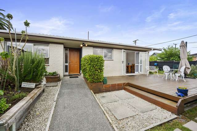 1/4 Moana Avenue Belmont_4