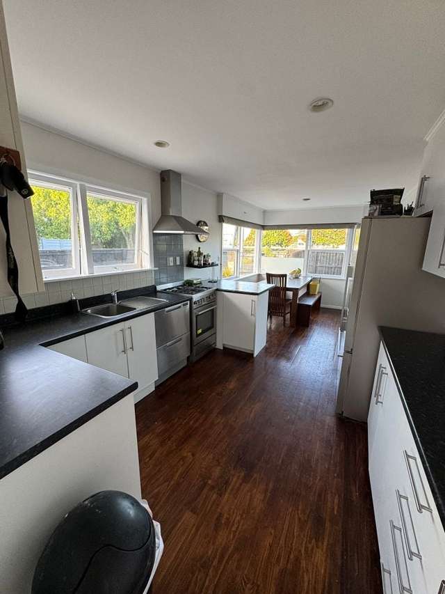 403 Dey Street Hamilton East_2