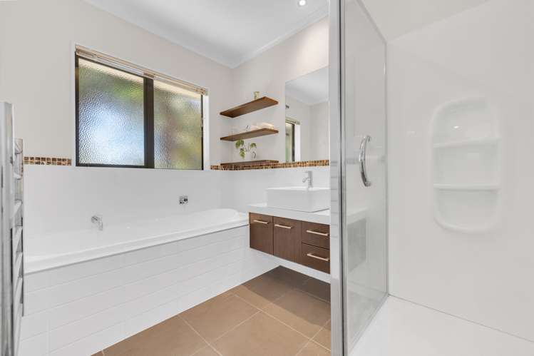 8a Fortyfoot Lane Sunnyhills_16