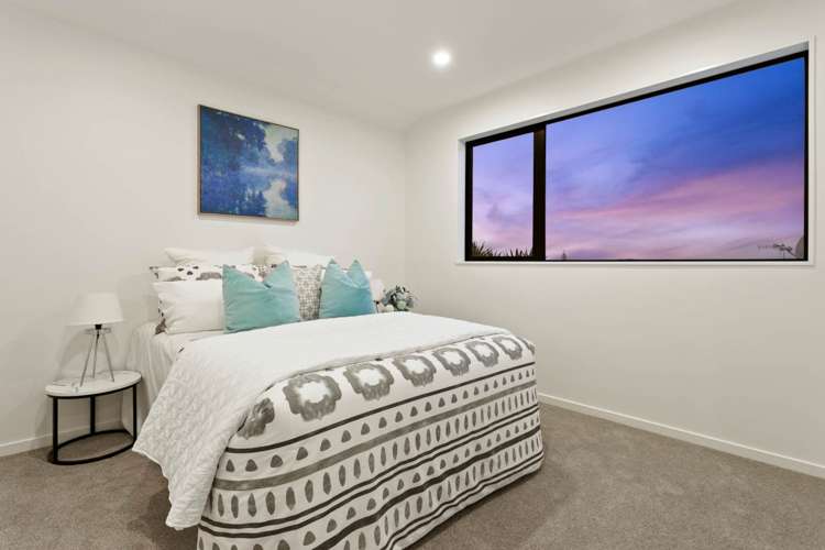 1b Valron Road Te Atatu South_9