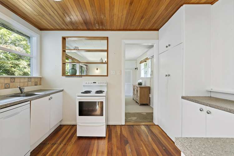 6 Muri Road Pukerua Bay_6