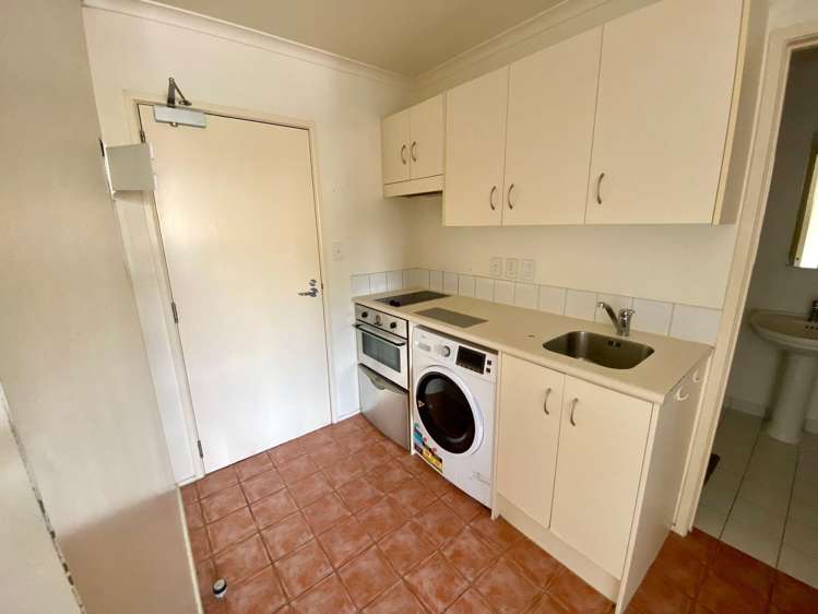 18D/30 Westward Ho Glen Eden_3