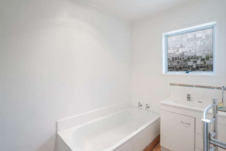 2/8 Ballin Street Ellerslie_14