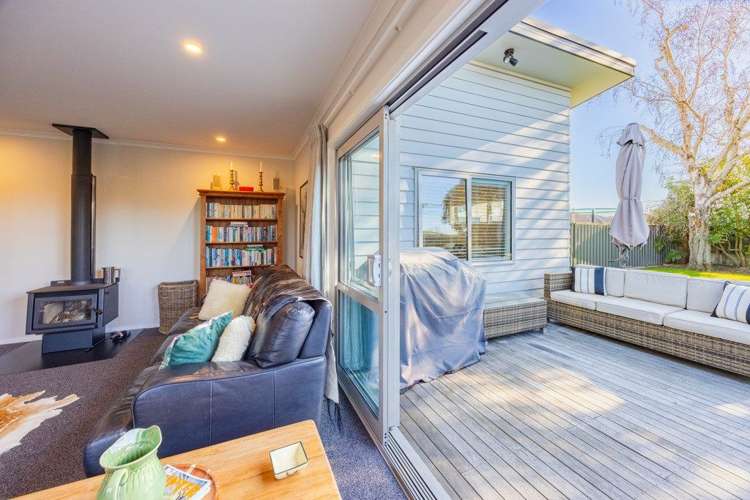 910 Oliphant Road Raureka_5