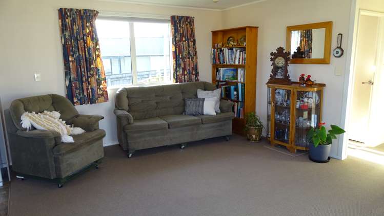 23 Matakane Street Waitarere Beach_10