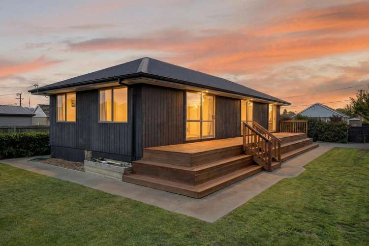 9 Portchester Street Aranui_16