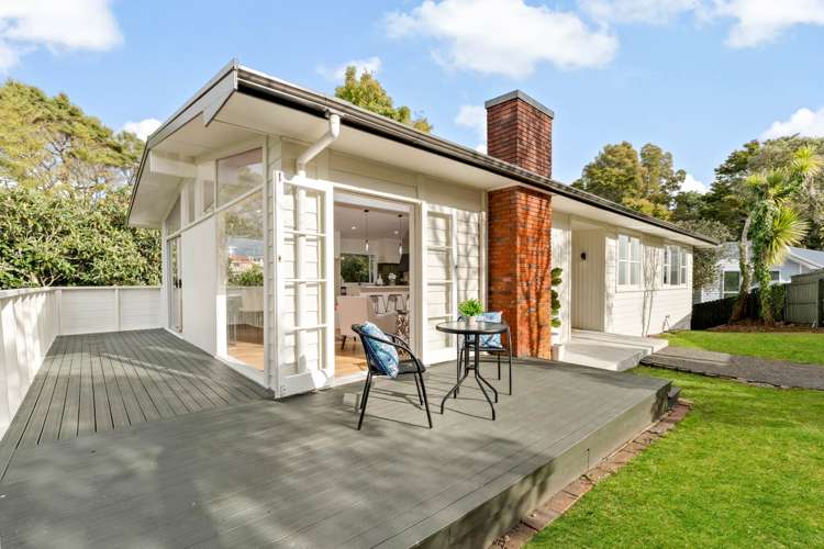 35 Martin Crescent Northcote_24
