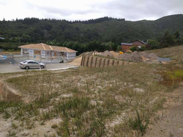 52 Ruthven Road Wainuiomata_1