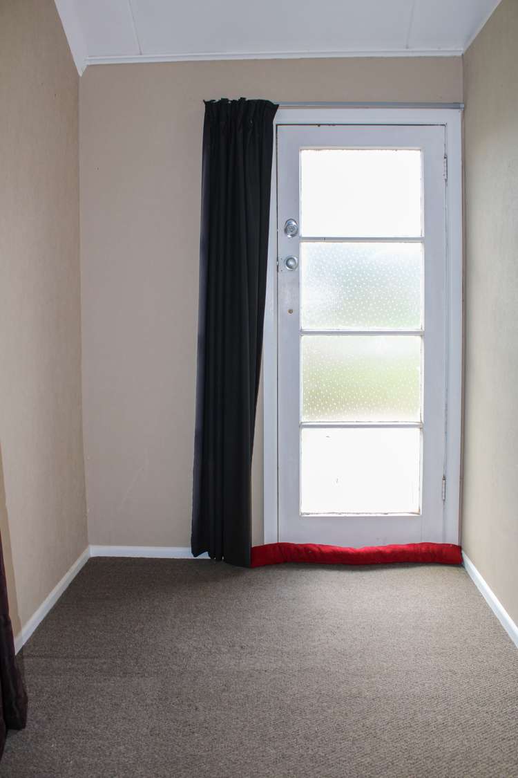 32 Hurst Street Kaitangata_15