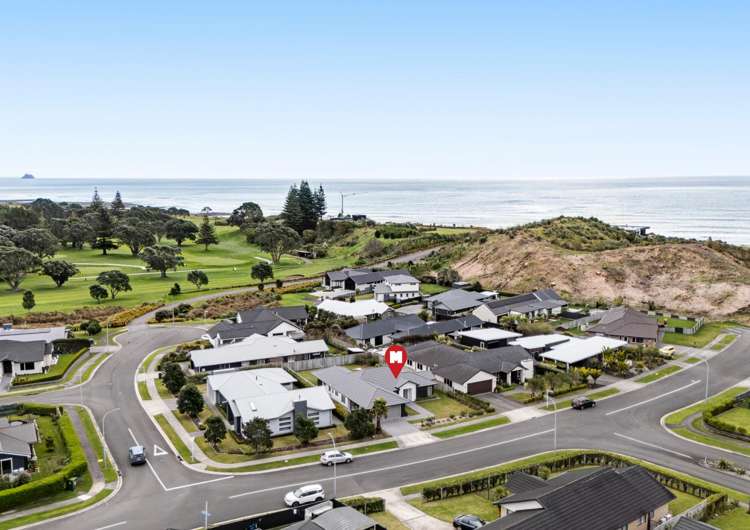 71 Links Drive Waiwhakaiho_30