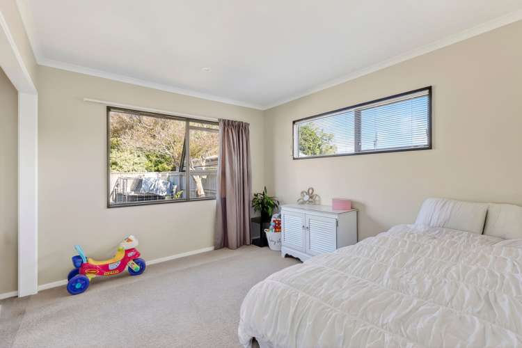 23 Lord Auckland Road Wakefield_10