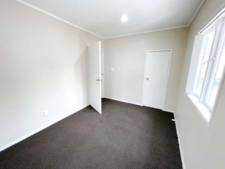 164 Edmonton Road Te Atatu South_6