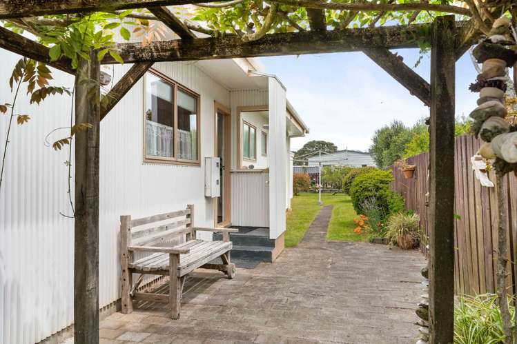 419 Linton Crescent Whangamata_16