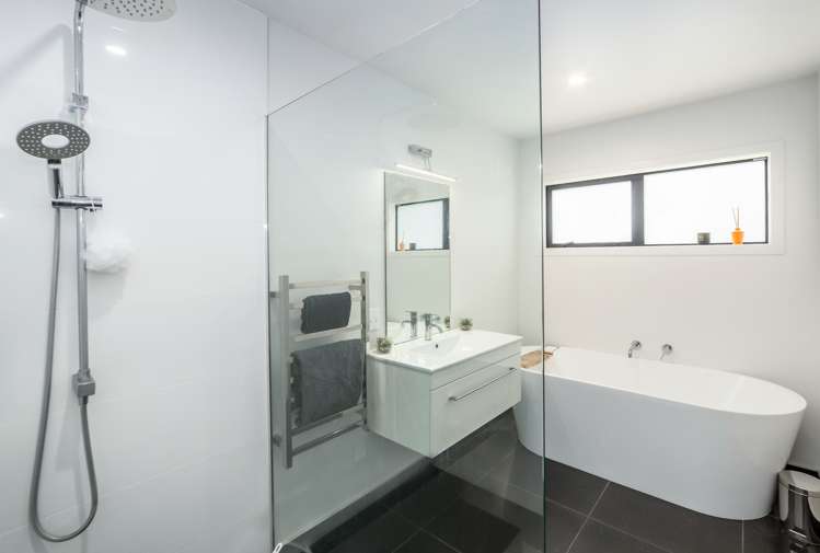 37 Craigmillar Street Solway_18