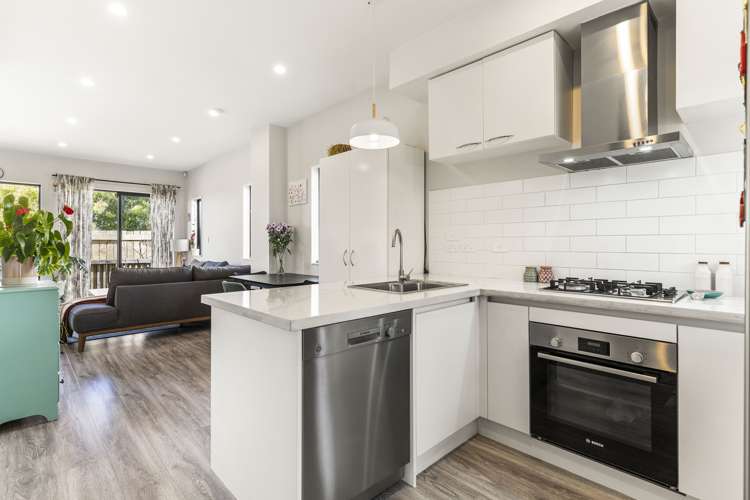 3/6 Hepburn Road Glendene_8