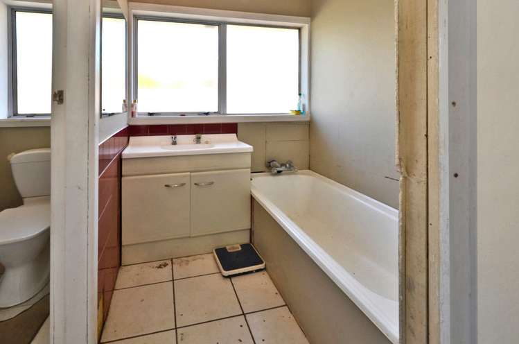 32 Oriana Crescent Hornby_6