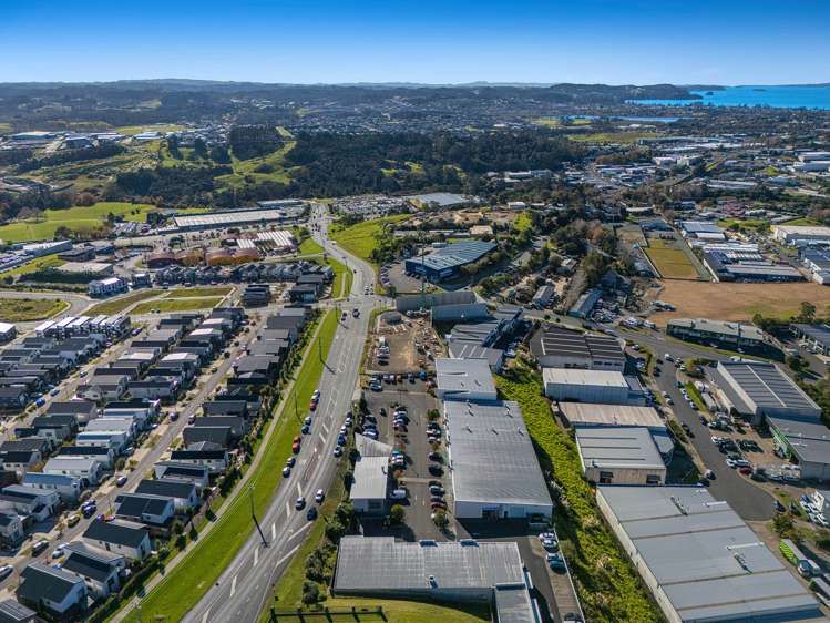 Unit 13/2181 East Coast Road Silverdale_9