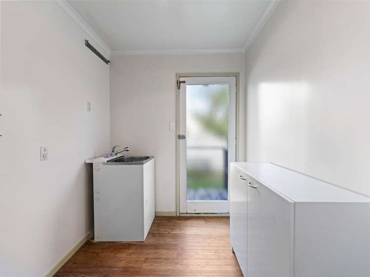 8 Suwyn Place Manurewa_18