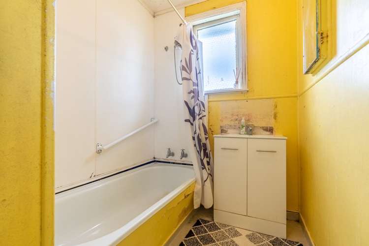 16 Matamata Place Otara_12