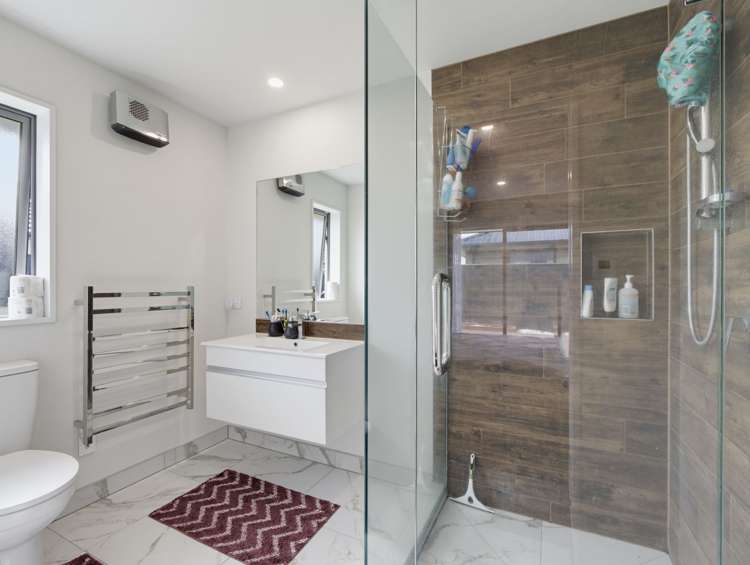 13 Zinnia Way Wigram_21