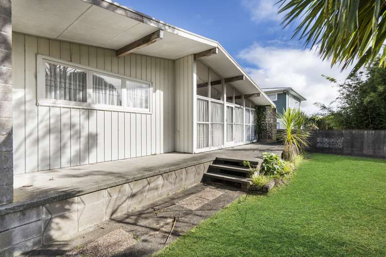 22 Brennan Avenue Te Atatu Peninsula_16