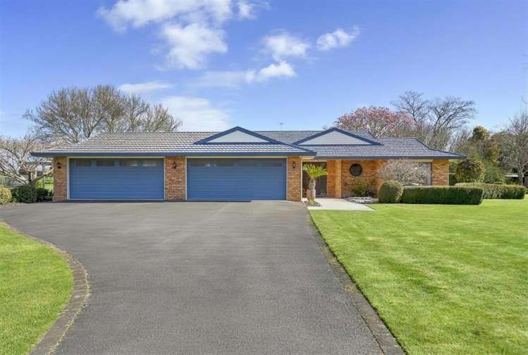 253 The Oaks Drive_0