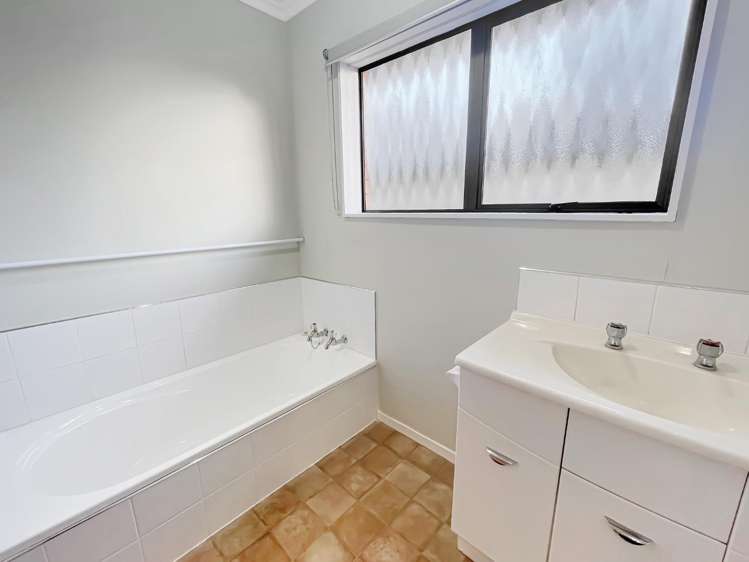 4 Edgecombe Court Roslyn_10