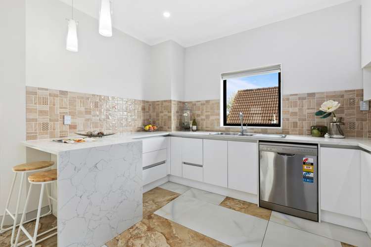 4225a Great North Road Glendene_16