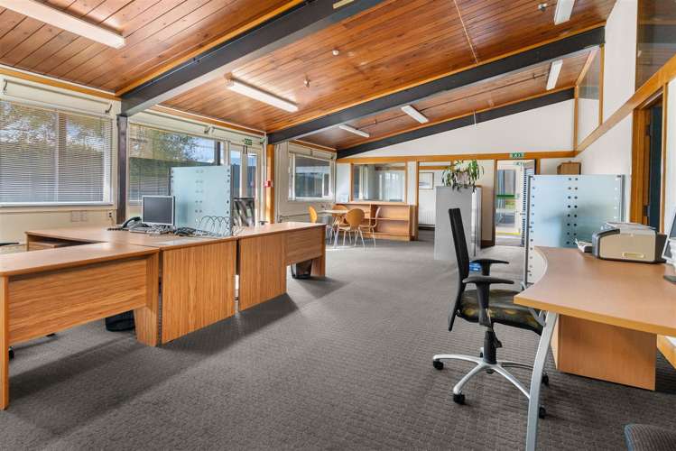 9-15 Refreshment Place Trentham_19