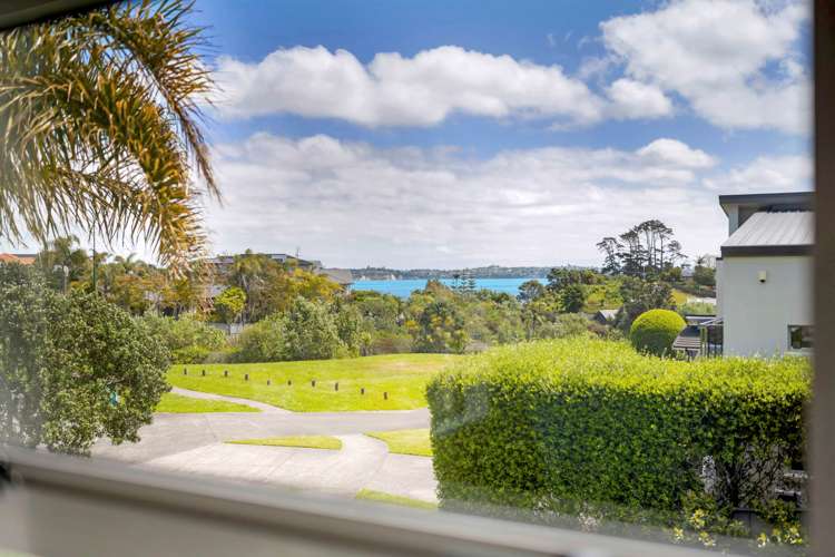 27 Pine Harbour Parade Beachlands_33