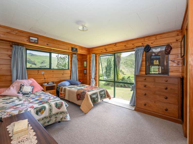 223 Coutts Road Marokopa_6