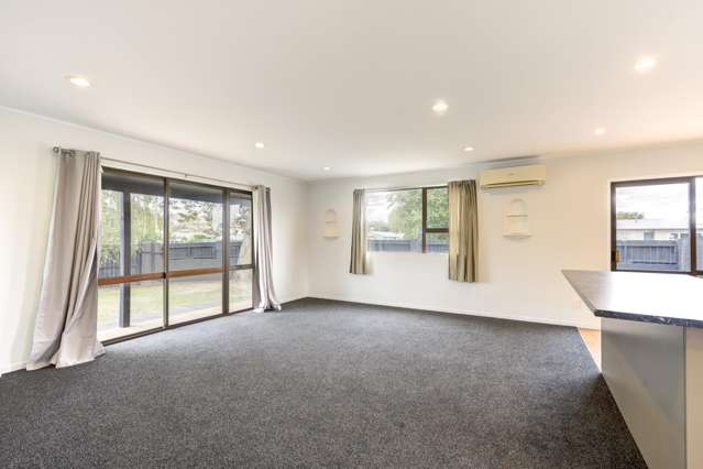 43 Karen Crescent Dinsdale_4