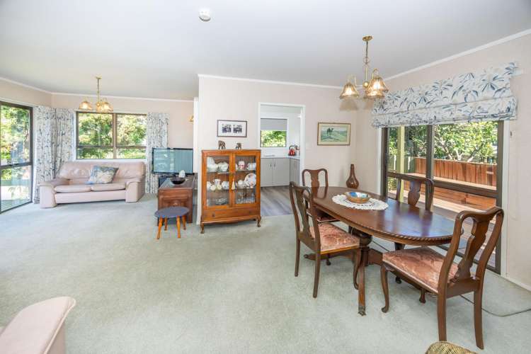 28 Gilbass Avenue Hamilton Lake_8