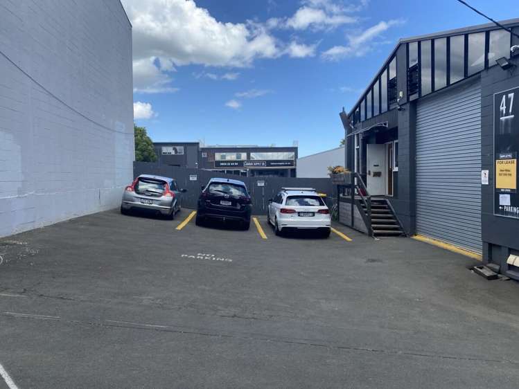 47 Barrys Point Road Takapuna_1