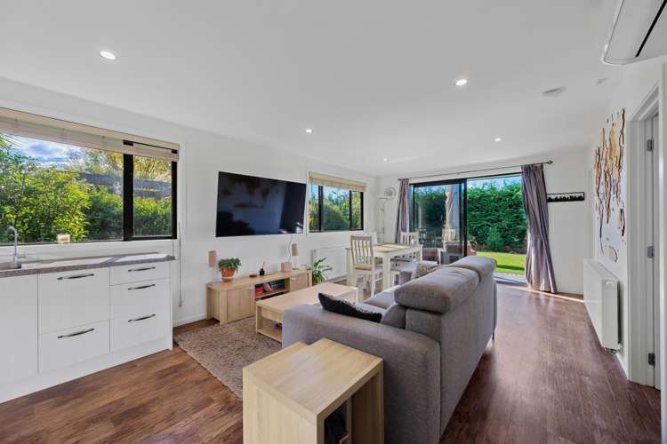 10 Jack Young Place Albert Town_27