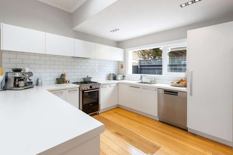 50 Freyberg Street Lyall Bay_3